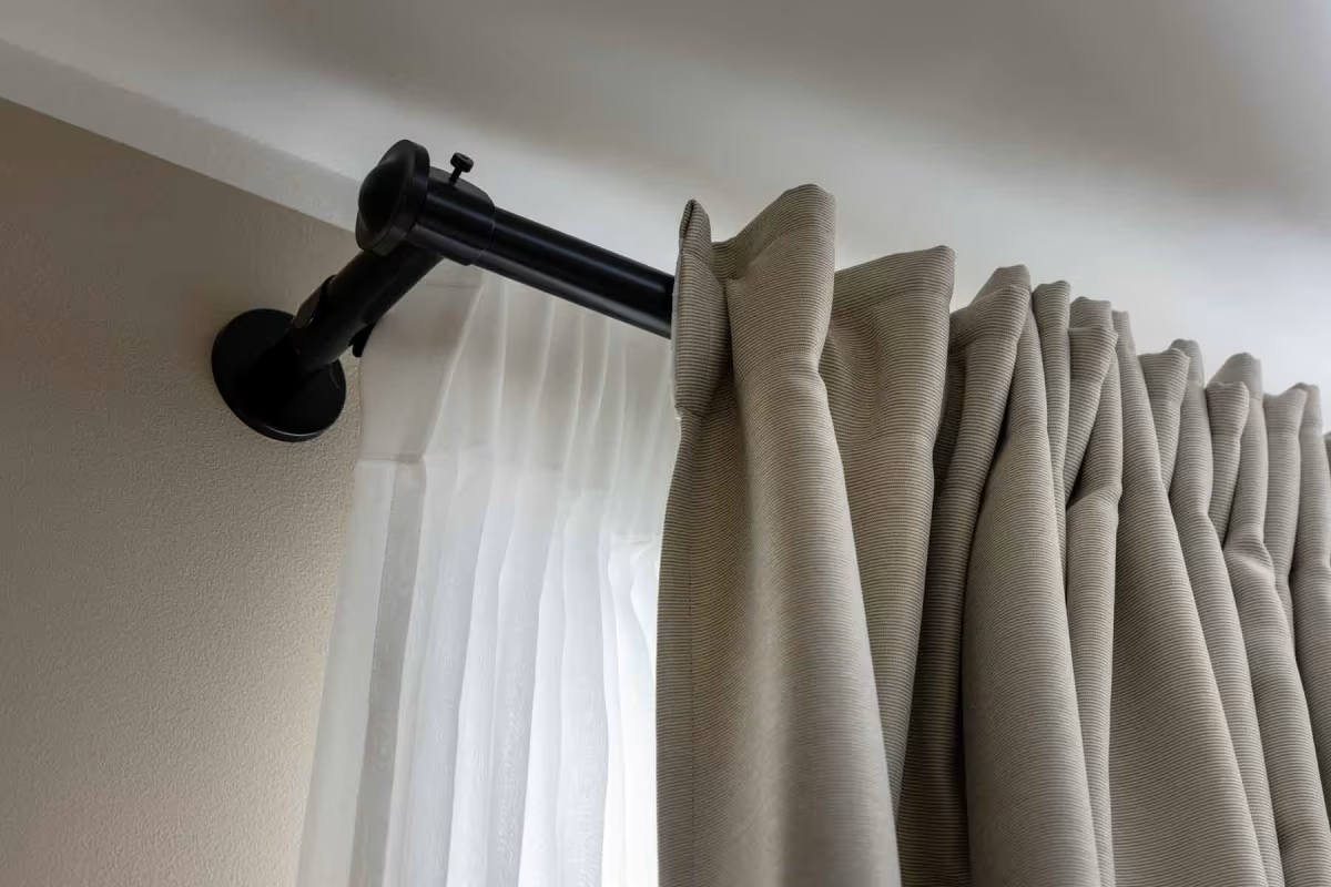 curtain installation  near me