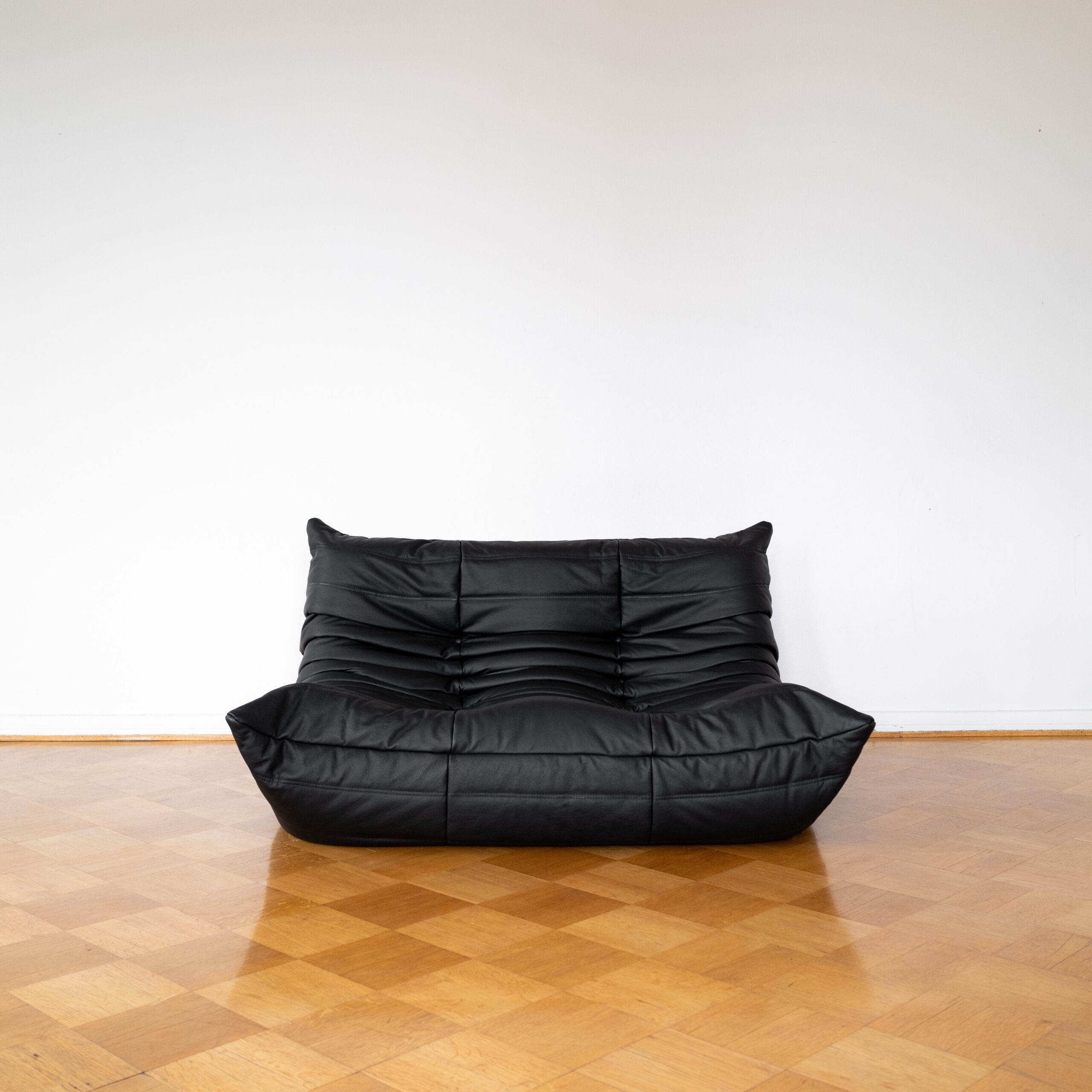 Lligne roset togo sofa