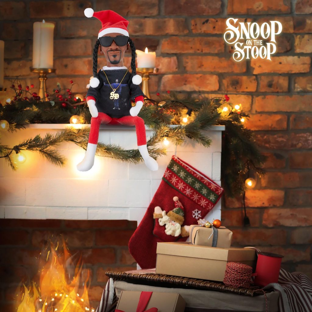 Snoop Dogg elf on the shelf