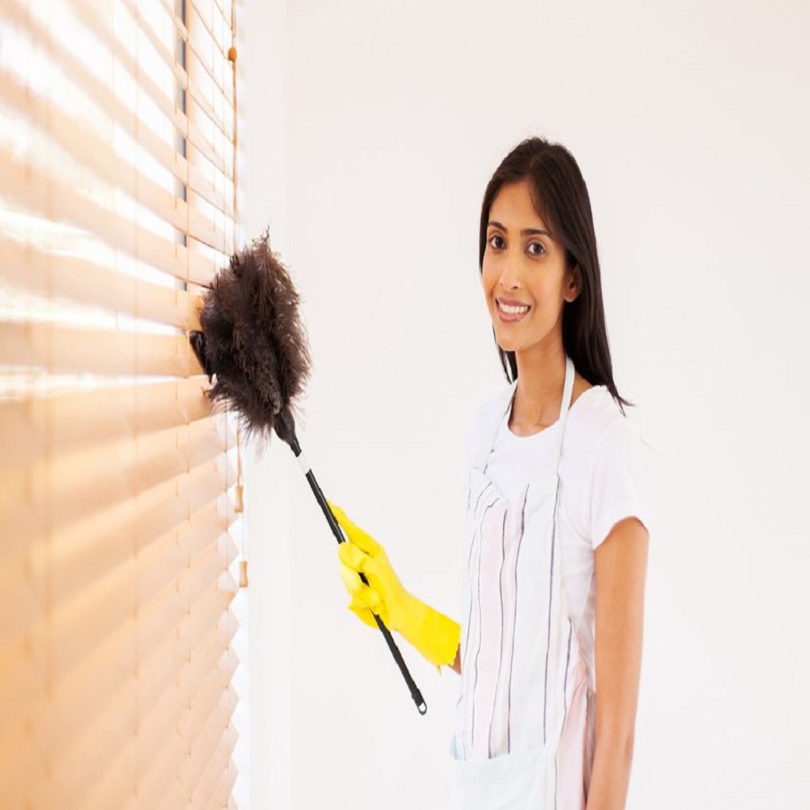 Cleaning blinds