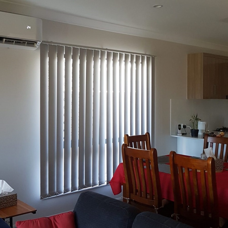 Vertical blinds installation