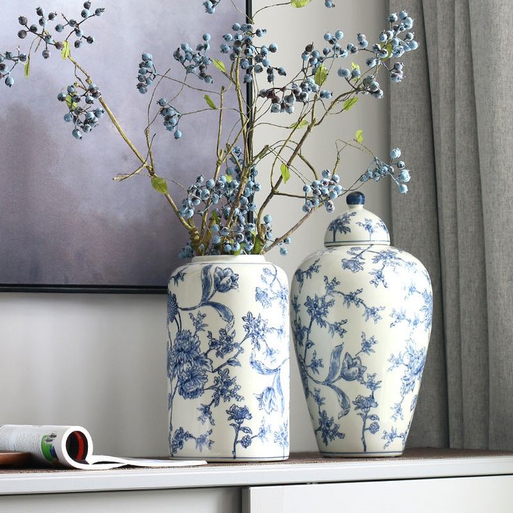 blue and white porcelain vase