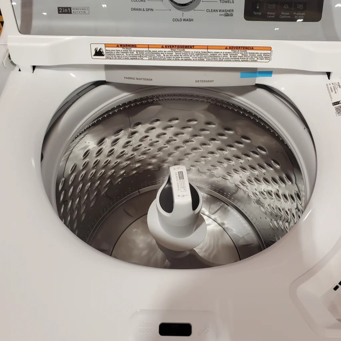 washer with removable agitator